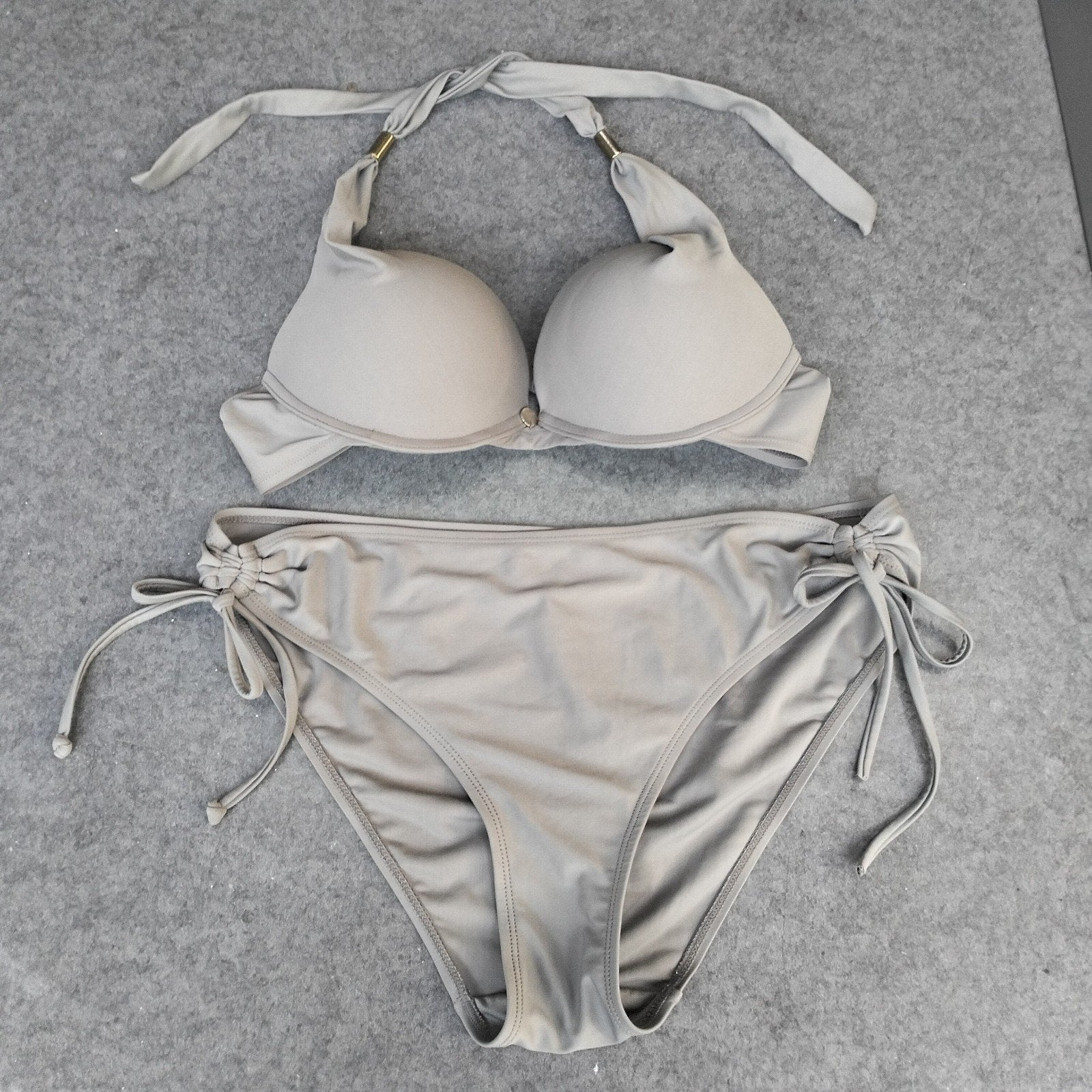 Hunkemöller bikini army green 80b broek mt L zgan, Ophalen of Verzenden, Zo goed als nieuw, Bikini, Hunkemöller