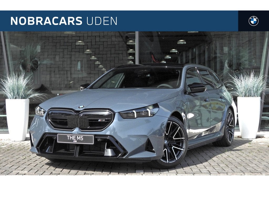 BMW 5 Serie Touring M5 / M Drive Professional / Trekhaak / B, 4395 cc, Leder, Hybride Elektrisch/Benzine, Stoelverwarming