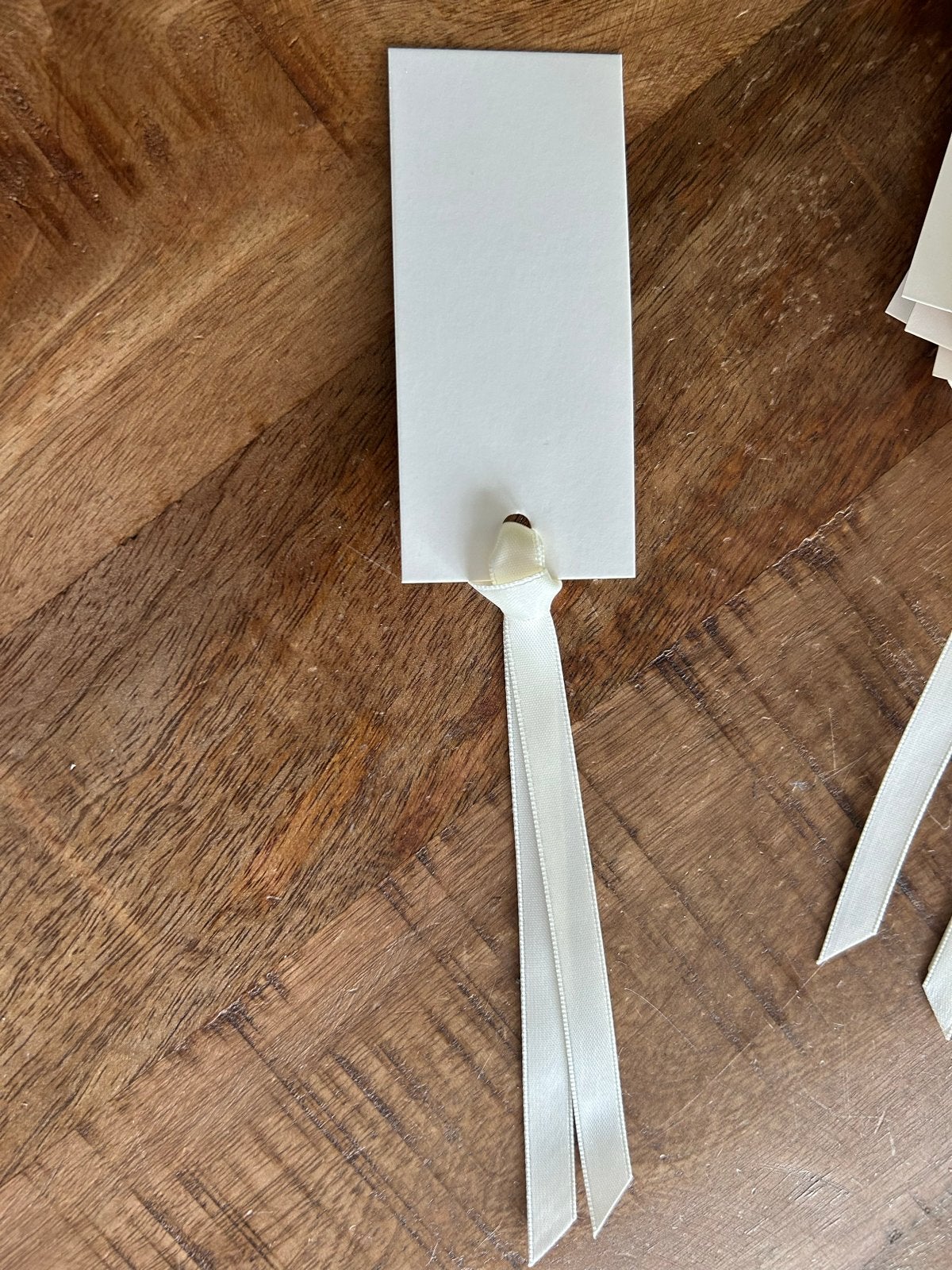 44 Kaartjes met lintjes, Nieuw, Ophalen of Verzenden, Papier of Karton, Overige merken