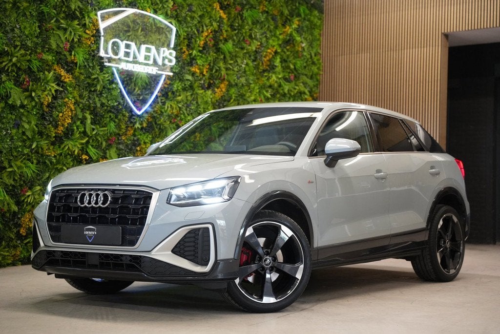 Audi Q2 35 TFSI 3x S-Line / Trekhaak / Camera / CarPlay, Auto's, Audi, Automaat, Gebruikt, 4 cilinders, 150 pk