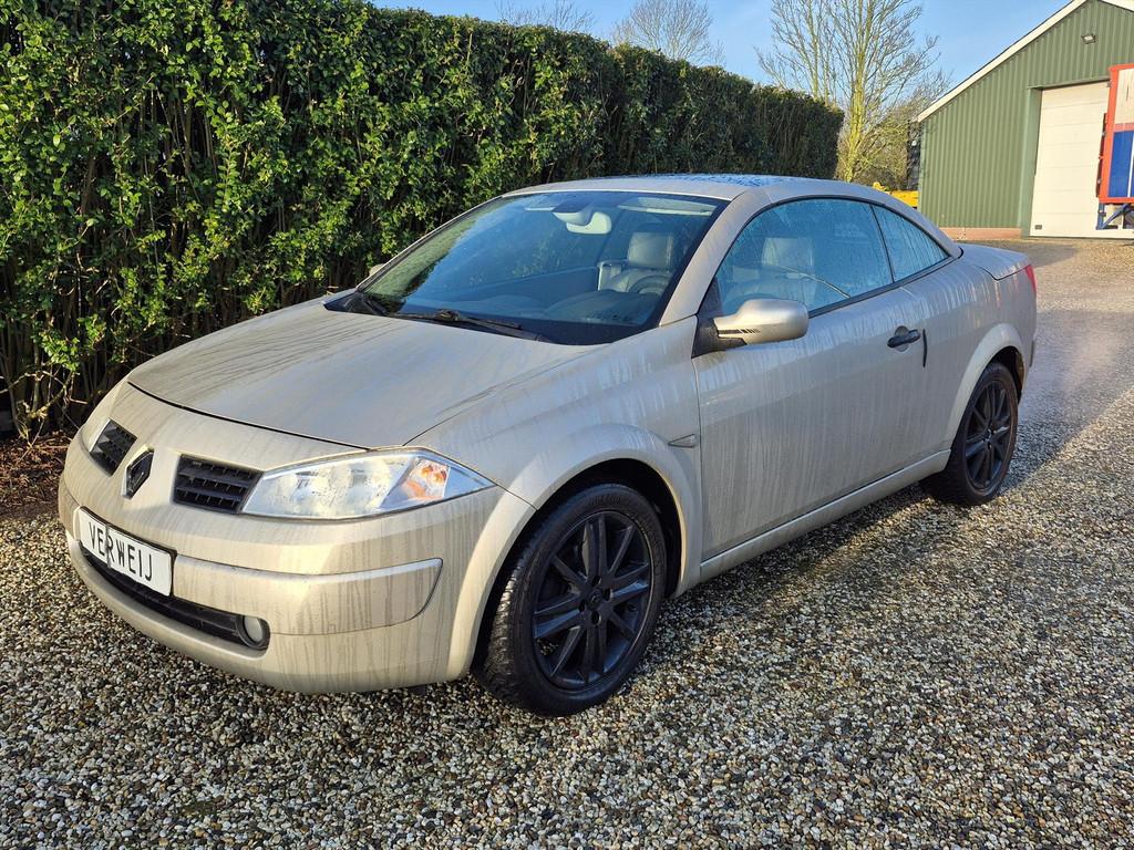 RENAULT Megane 2.0 16V CABRIO | Automaat! | Clima | Cruise |, 1998 cc, 135 pk, Gebruikt, Zwart