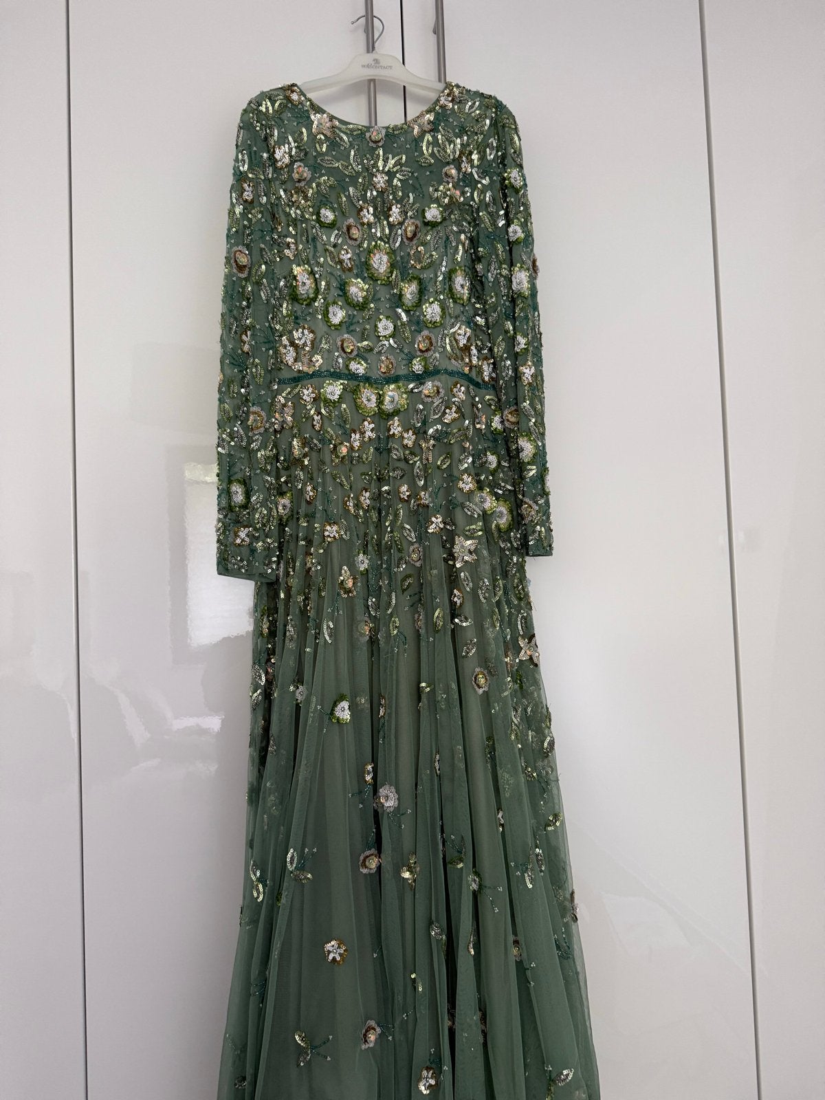 Prachtige Groene Galajurk met Pailletten en Kralen, Kleding | Dames, Maat 42/44 (L), Ophalen of Verzenden, Zo goed als nieuw, Onder de knie