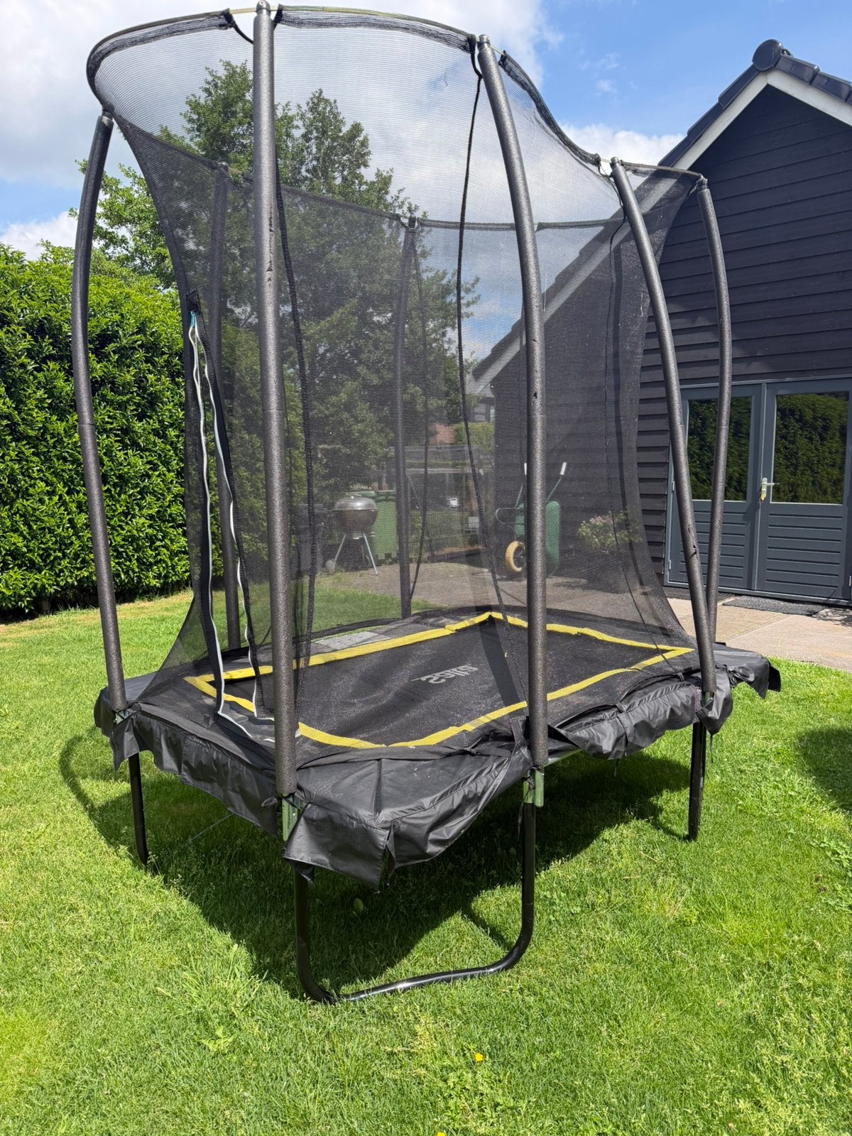 Salta trampoline, Ophalen, Gebruikt