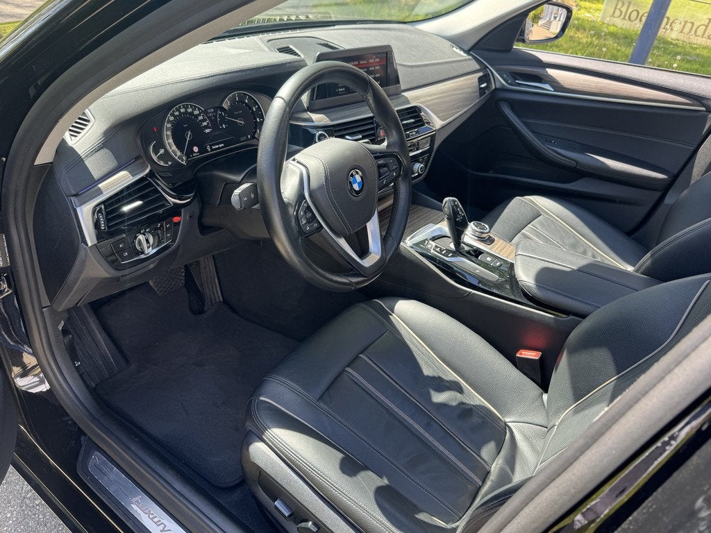 BMW 5 Serie 530 i TOURING, GERESERVEERD, PANORAMADAK, 1:19!, Automaat, 1998 cc, Achterwielaandrijving, Gebruikt