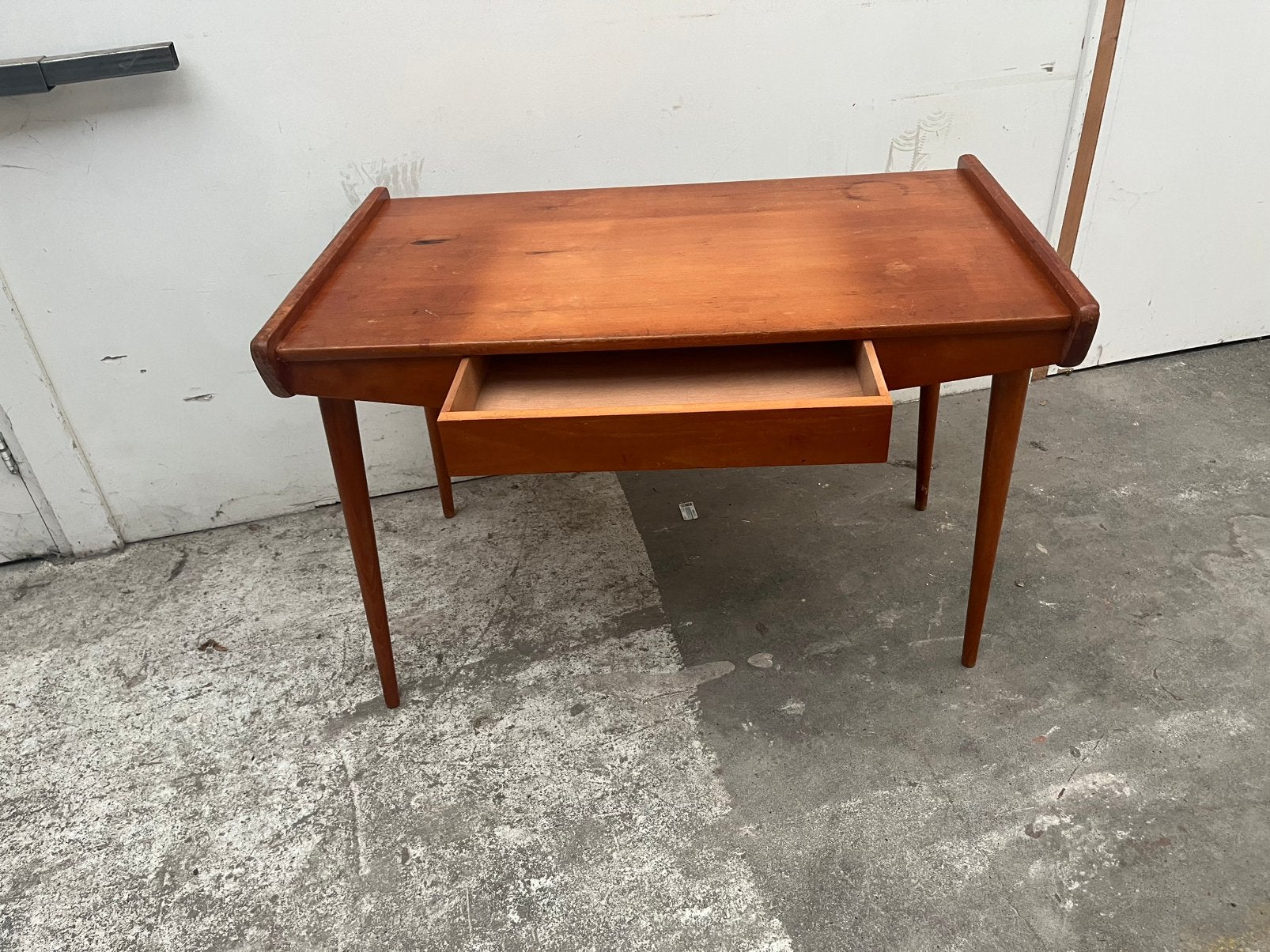 Bureau hout vintage retro jaren 60 midcentury €115, Overige typen, Gebruikt, 110 cm, Scandinavisch