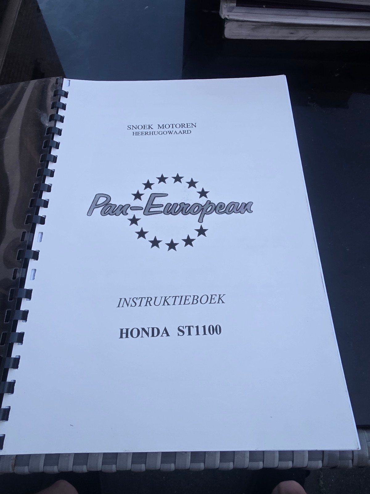Honda ST1100 Pan-European Instructieboek, Ophalen