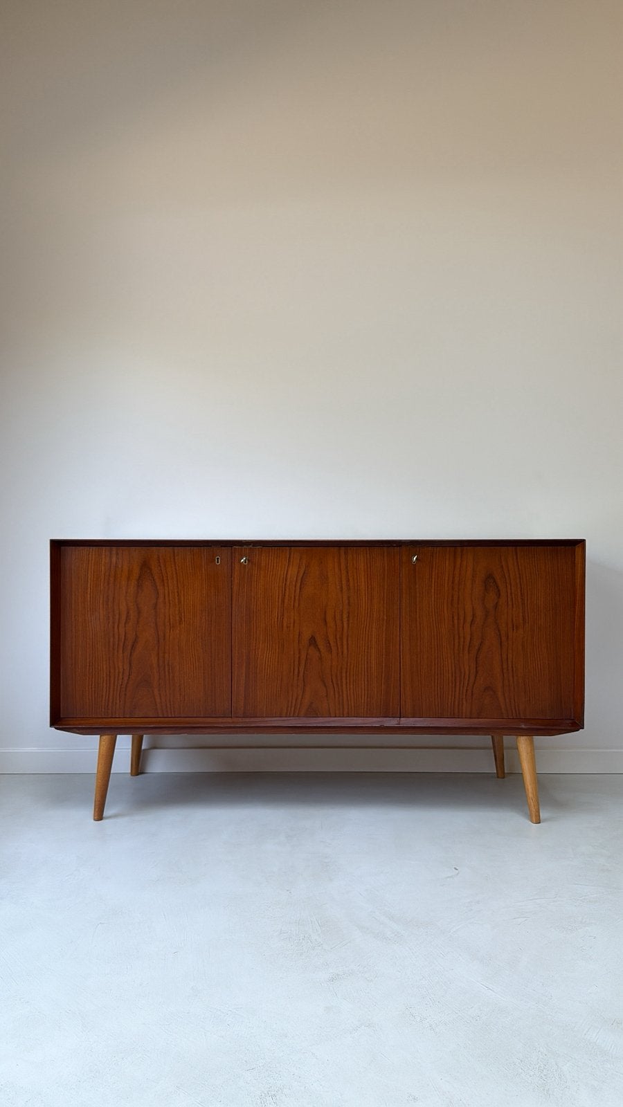 Vintage houten dressoir Brantorps, Ophalen