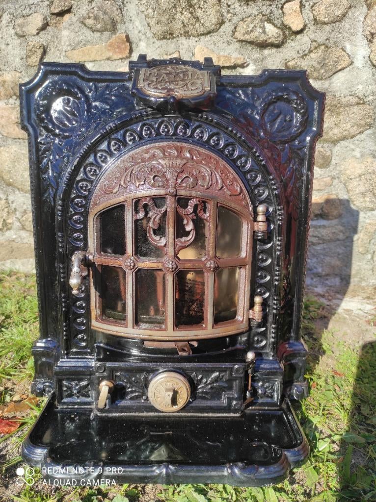 Schitterende grote zwarte en emaille Art-deco houtkachel, Ophalen, Gebruikt, Houtkachel, Vrijstaand