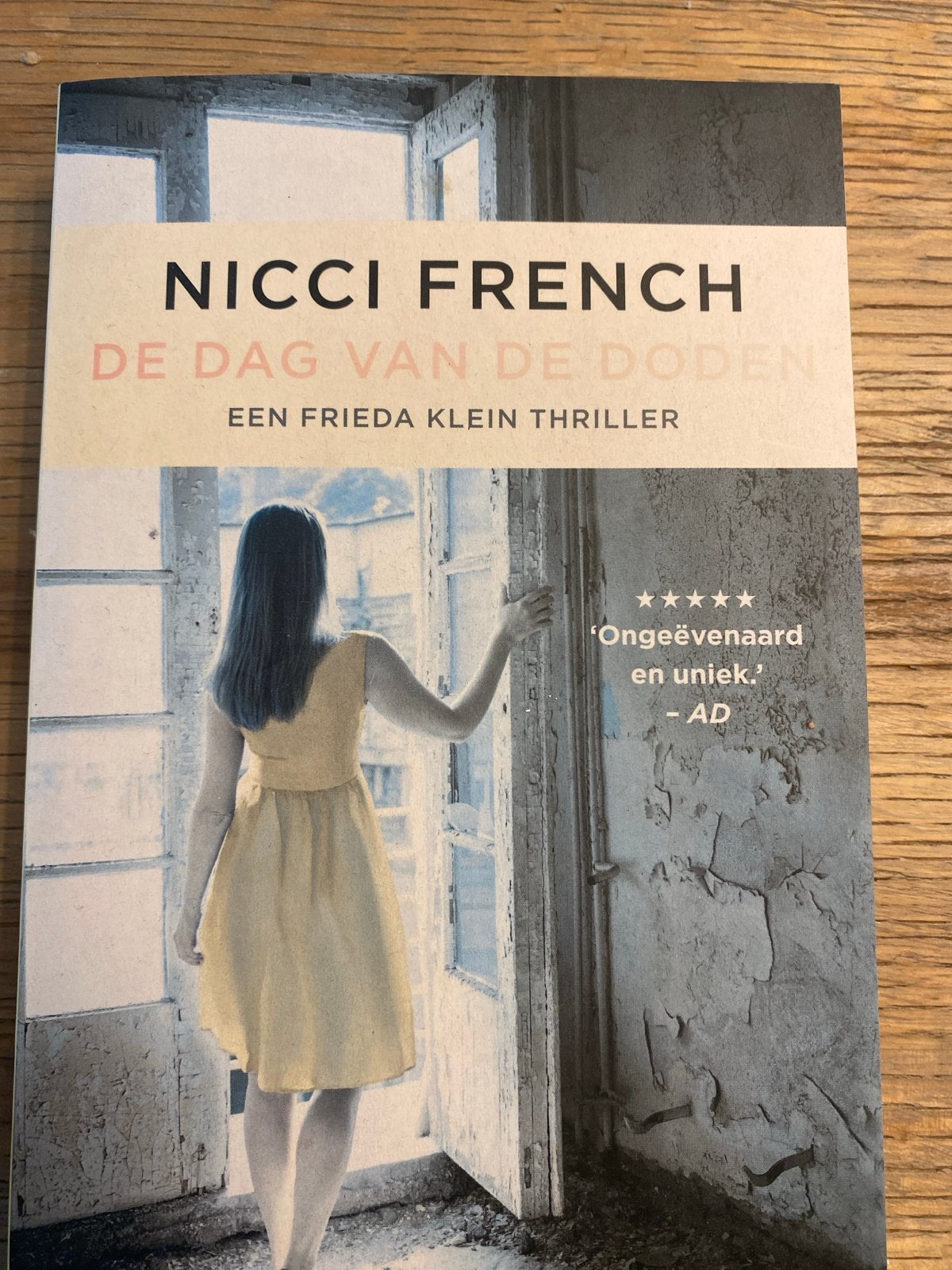 Nicci French - De dag van de doden (Frieda Klein thriller), Ophalen of Verzenden, Zo goed als nieuw, Europa overig