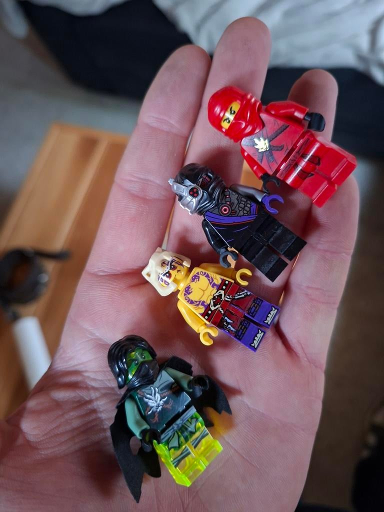 Lego ninjago caped morro, pilot kai and nindroid, Lego, Ophalen of Verzenden, Zo goed als nieuw, Minifiguur