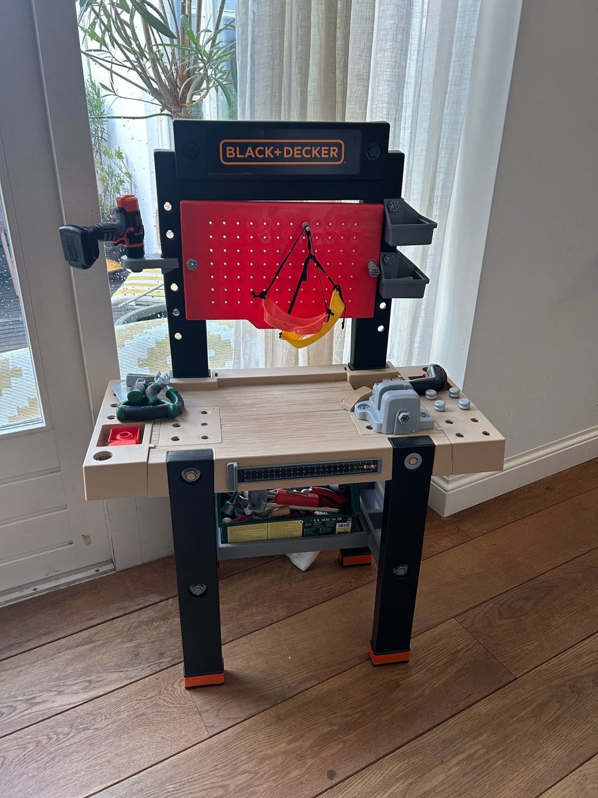 Black+Decker Gereedschap Speelbank met Accessoires, Ophalen, Gebruikt, Jongen of Meisje