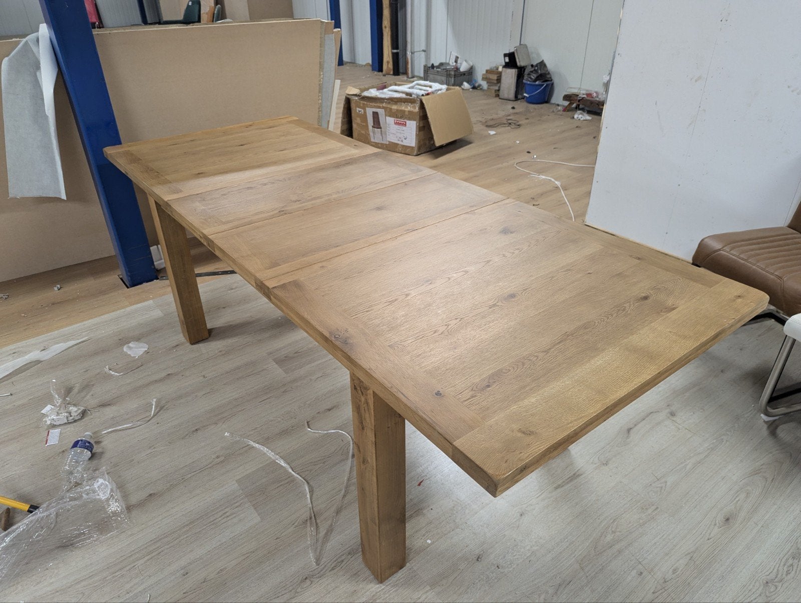 Massief eiken uitschuifbare eettafel 200-240cm, Huis en Inrichting, Eikenhout, Ophalen of Verzenden, Rechthoekig, Nieuw
