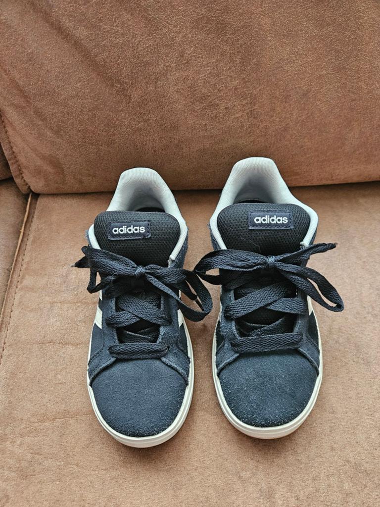Adidas sneaker schoenen maat 33, Adidas, Jongen of Meisje, Schoenen, Ophalen of Verzenden