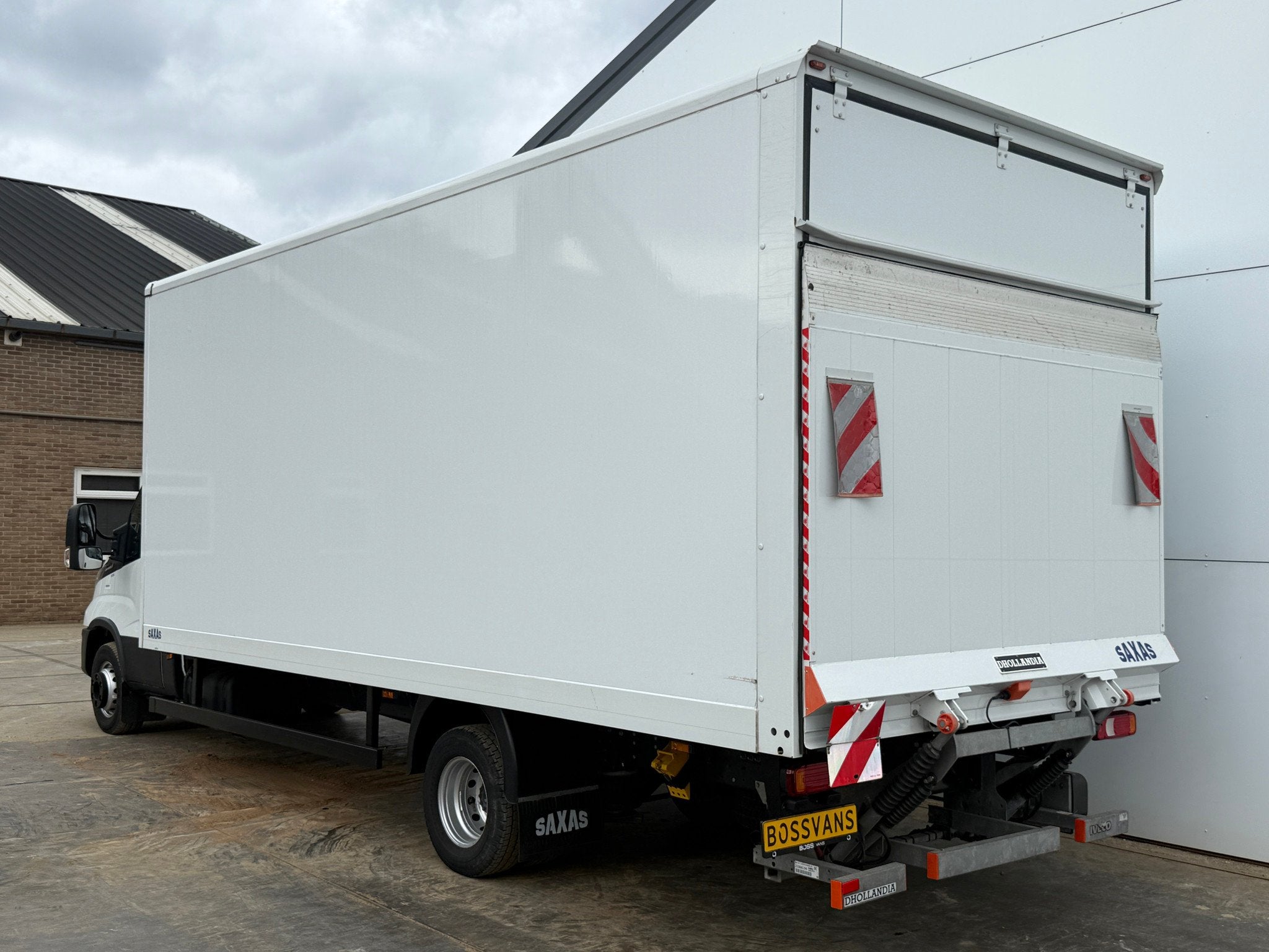 Automaat Dubbellucht 1000kg Laadklep Airco Luchtvering Bakwa, Automaat, Achterwielaandrijving, Gebruikt, Euro 6