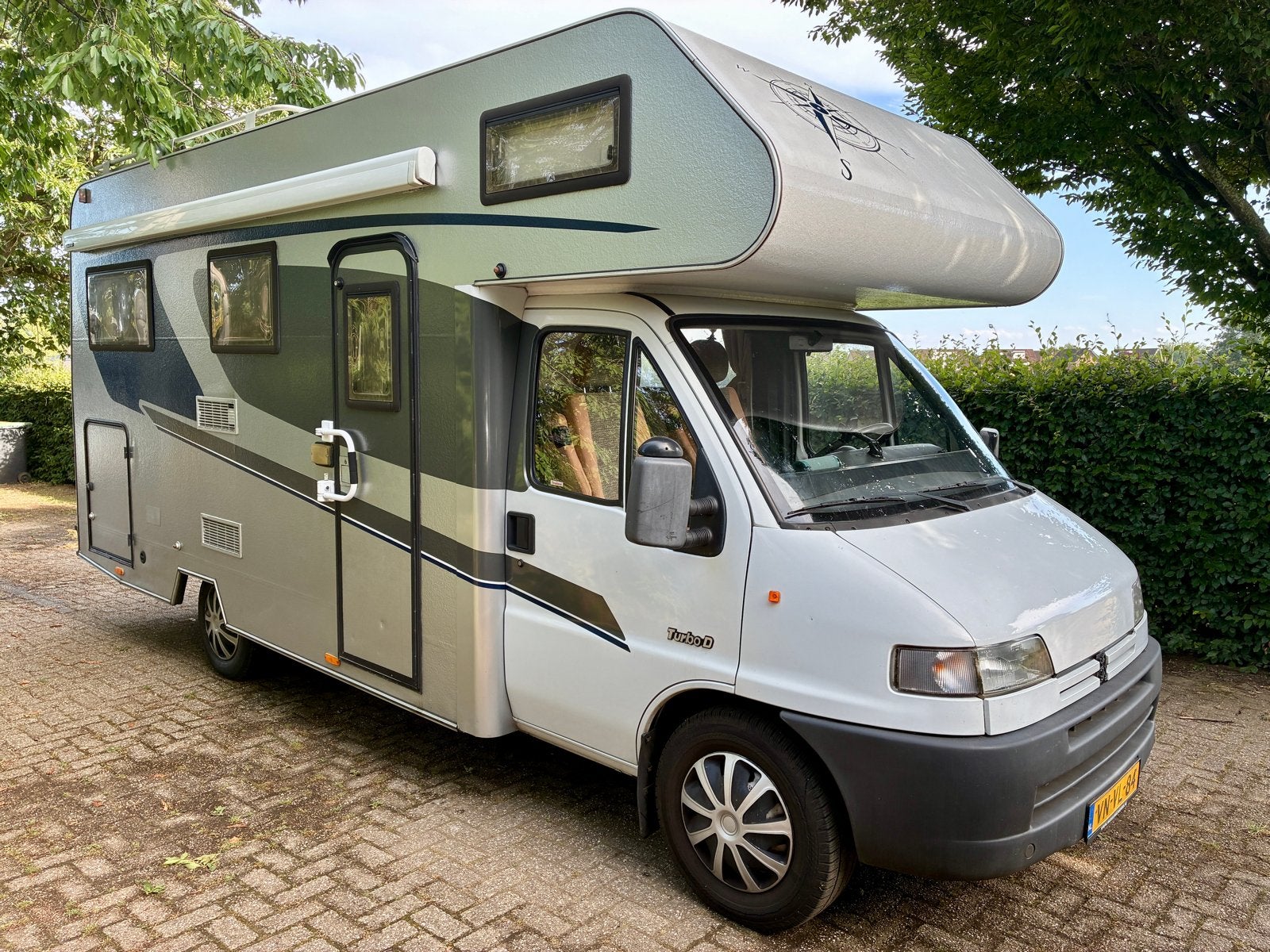 Ruime, zelfvoorzienende lichte camper met recente upgrades, Chemisch toilet, Ringverwarming, Fiat, 6 tot 7 meter