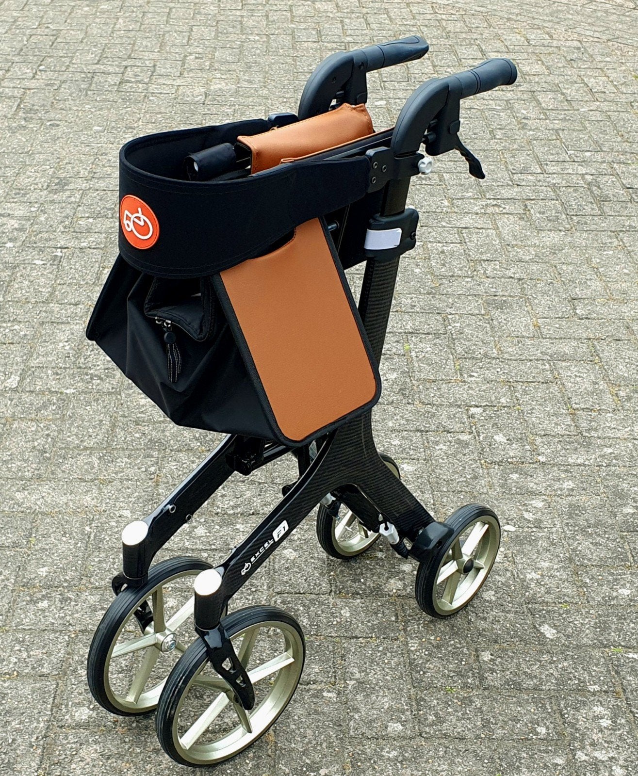 Lichtgewicht rollator Excel F1 Carbon NIEUW, Diversen, Rollators, Nieuw, Ophalen of Verzenden, Excel F1 Carbon, Opvouwbaar