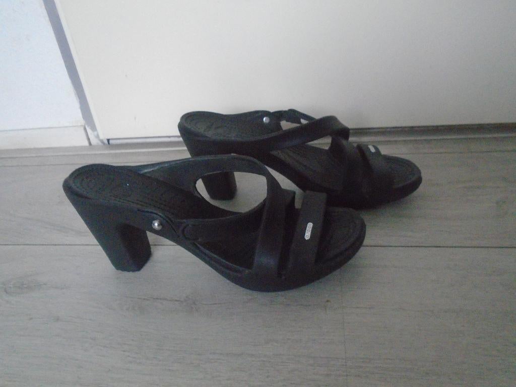 Crocs Aparte Zomer Schoenen met hoge Hakken maat 11= 42 ZGAN, Kleding | Dames, Schoenen, Verzenden, Zwart, Sandalen of Muiltjes