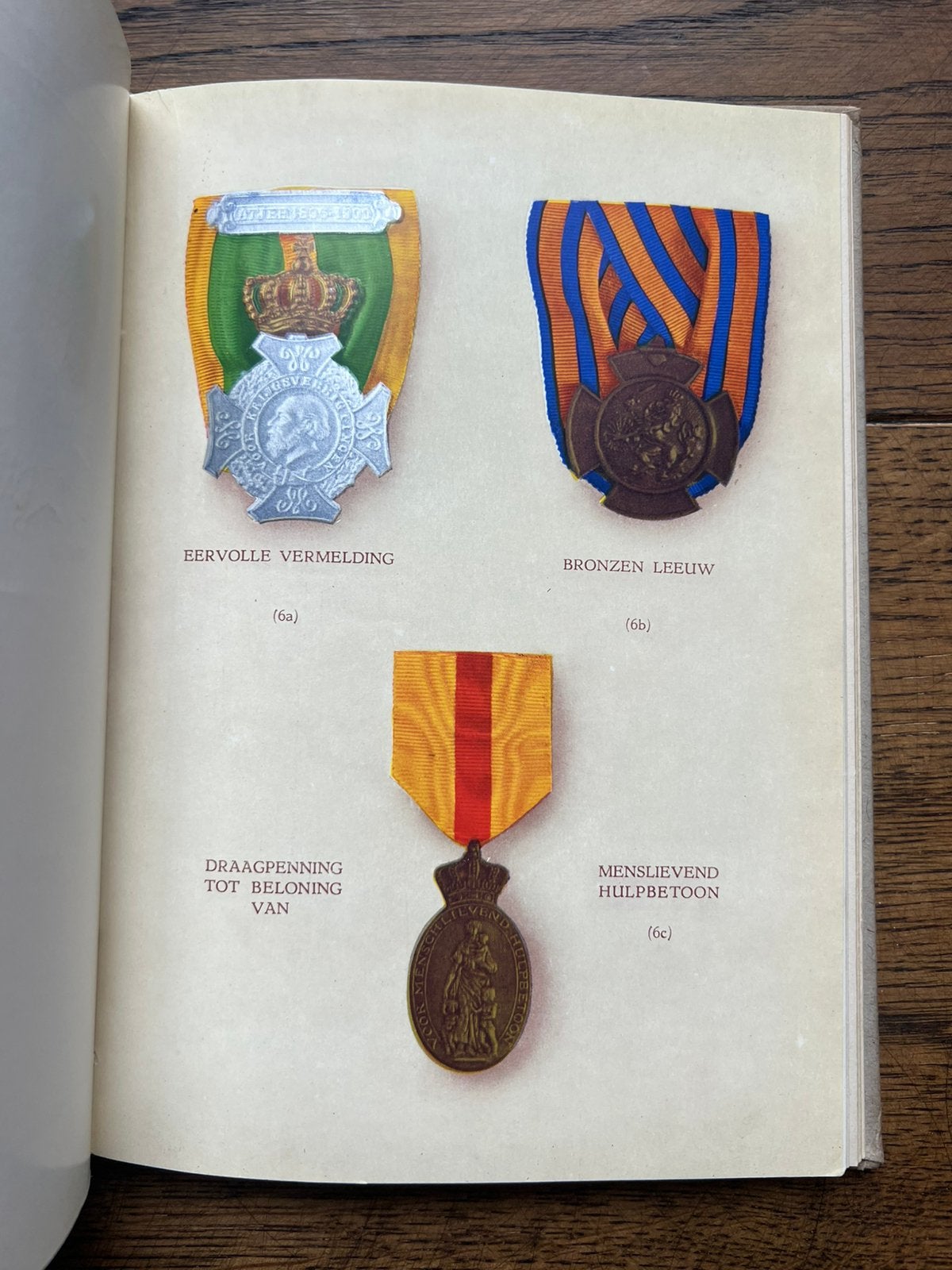 Nederlands KNIL KL voorschrift medaille etc prachtige platen, Verzenden, Nederland, Boek of Tijdschrift