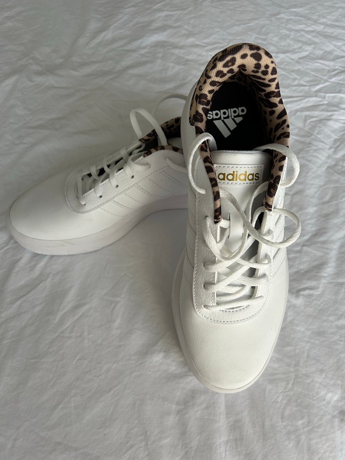 Adidas sneakers wit met luipaardprint, maat 40, Wit, Ophalen of Verzenden, Sneakers of Gympen, Zo goed als nieuw