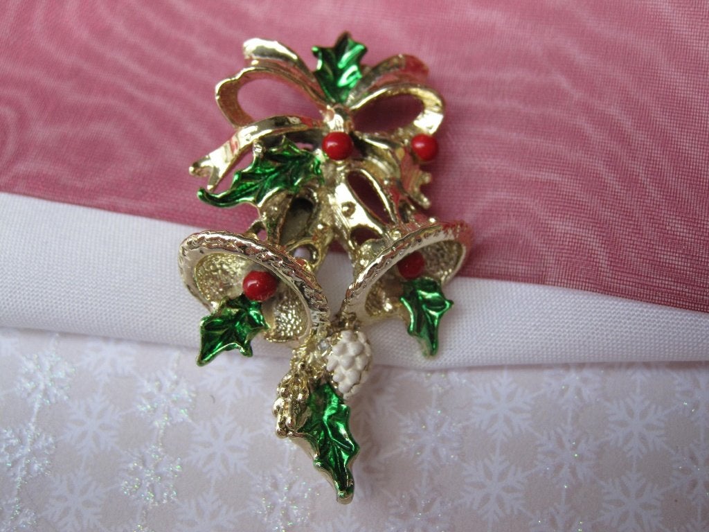 Broche kerstklokken groen rood wit emaille., Verzenden, Zo goed als nieuw
