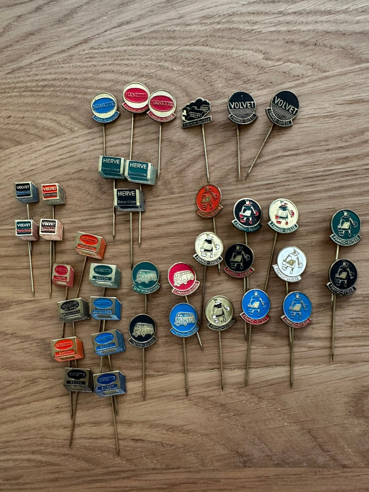 Vintage Speldjes / Pins - Franco-Suisse, Verzamelen, Verzenden, Gebruikt, Speldje of Pin