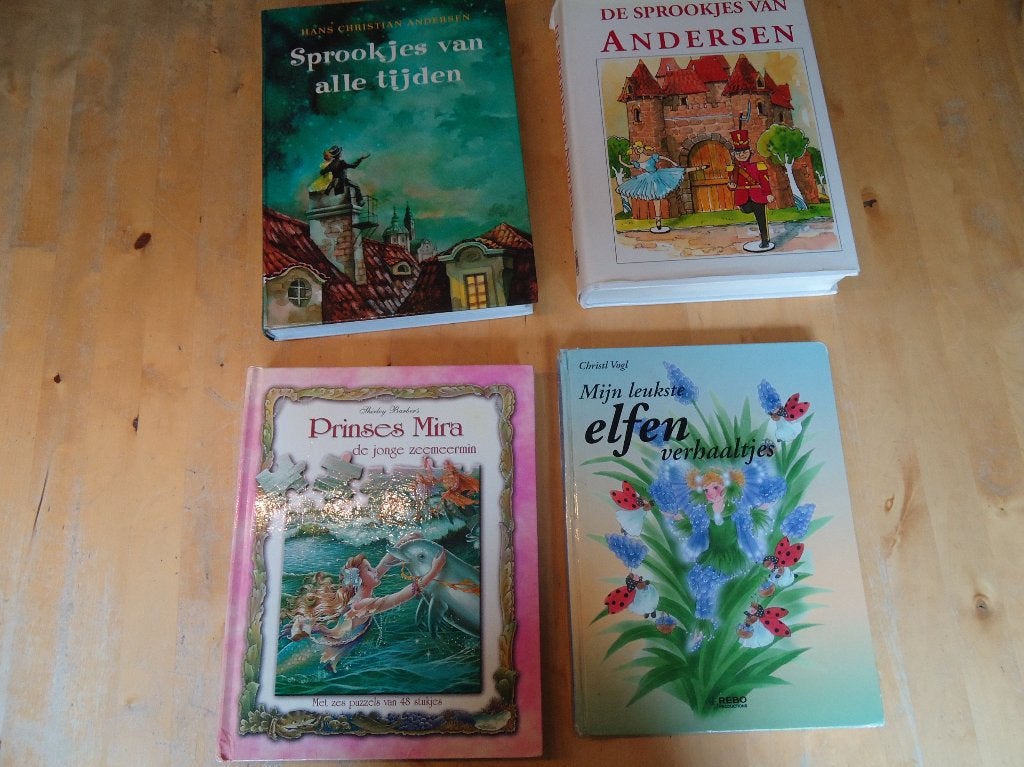 Leuke grote sprookjesboeken Elfen Anderson Mira, Ophalen of Verzenden, Zo goed als nieuw