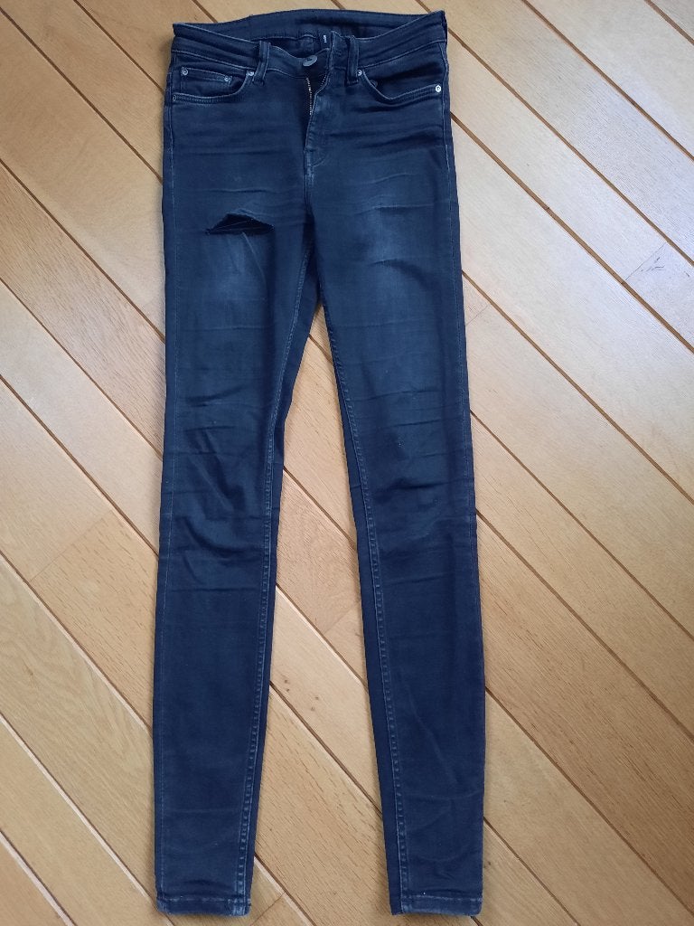 WEEKDAY spijkerbroek Body Great Grey zwart maat 27 x 32, Zwart, Weekday, Ophalen of Verzenden, Zo goed als nieuw