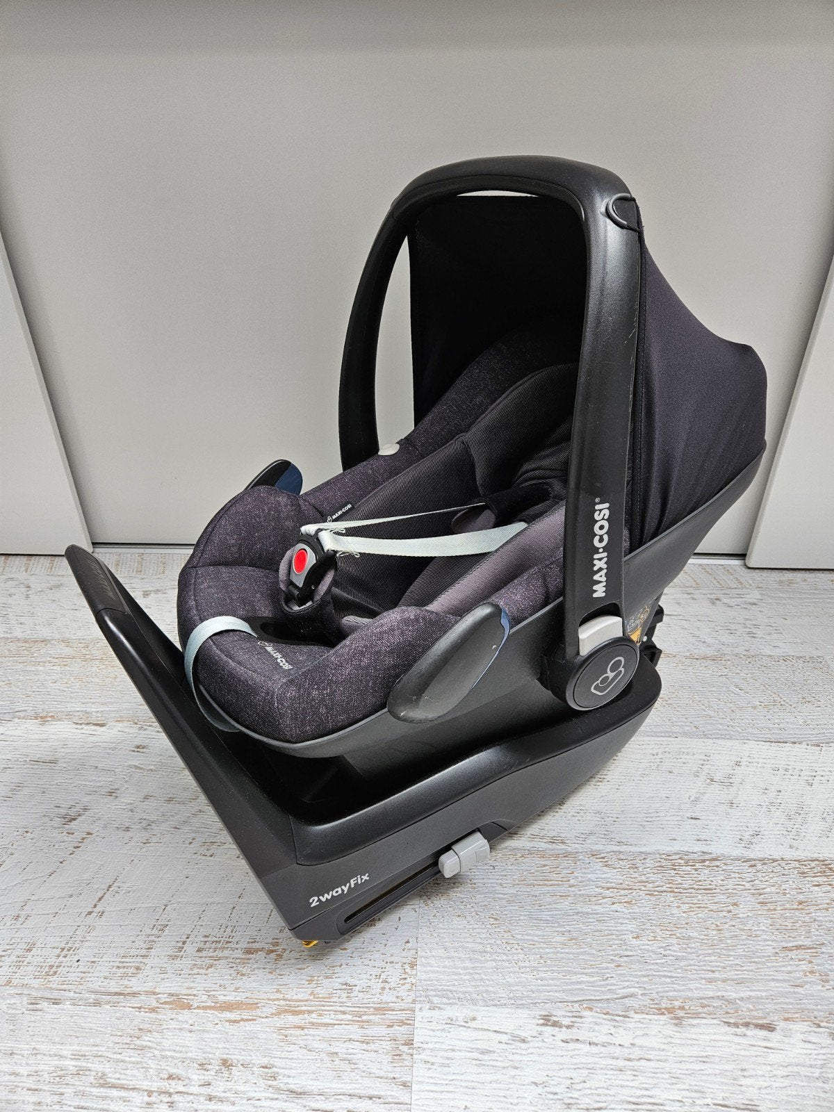 Maxi-Cosi autostoel inclusief isofix, Ophalen, Zo goed als nieuw, Isofix, 0 t/m 13 kg