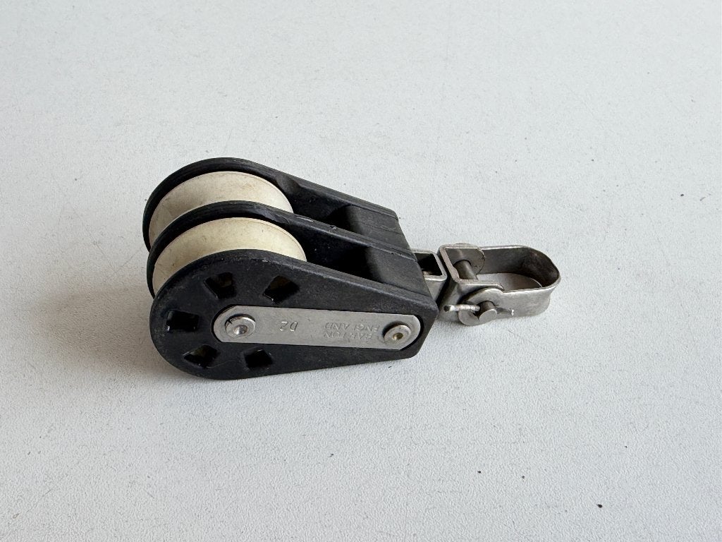 Barton 2 schijfs blok 35 mm tot 9 mm lijn, Watersport en Boten, Accessoires en Onderhoud, Ophalen of Verzenden, Gebruikt, Lijn of Blok