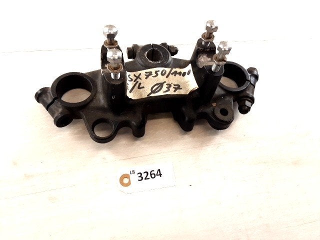 GSX750E 1980 - 1982 Suzuki Kroonplaat D1-46130, Motoren