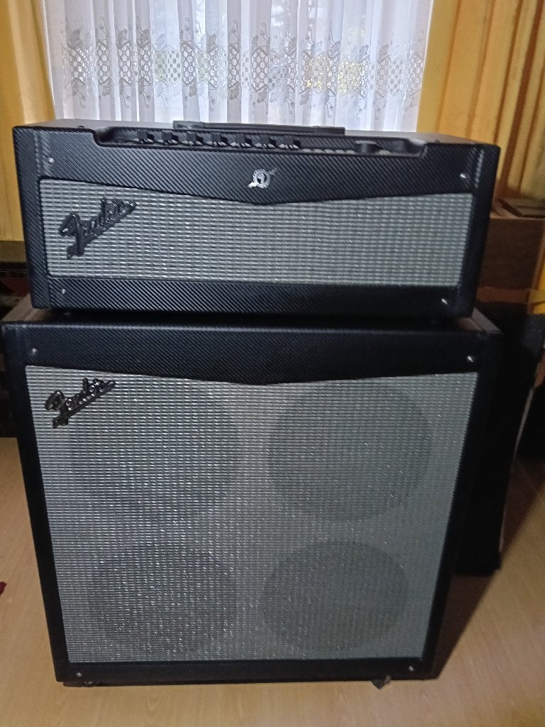 Fender Mustang v top en box, Muziek en Instrumenten, Versterkers | Bas en Gitaar, Ophalen, Zo goed als nieuw, Gitaar, Minder dan 50 watt