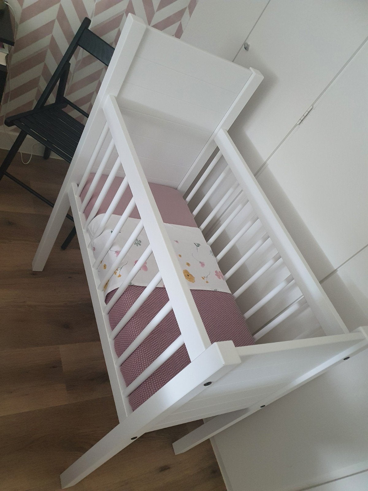 wieg kidsmill noa, Ophalen, Zo goed als nieuw, Ledikant