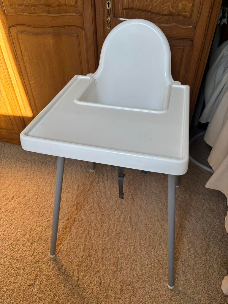 IKEA kinderstoel met eetblad en gordel, Ophalen, Gebruikt, Overige typen, Afneembaar eetblad