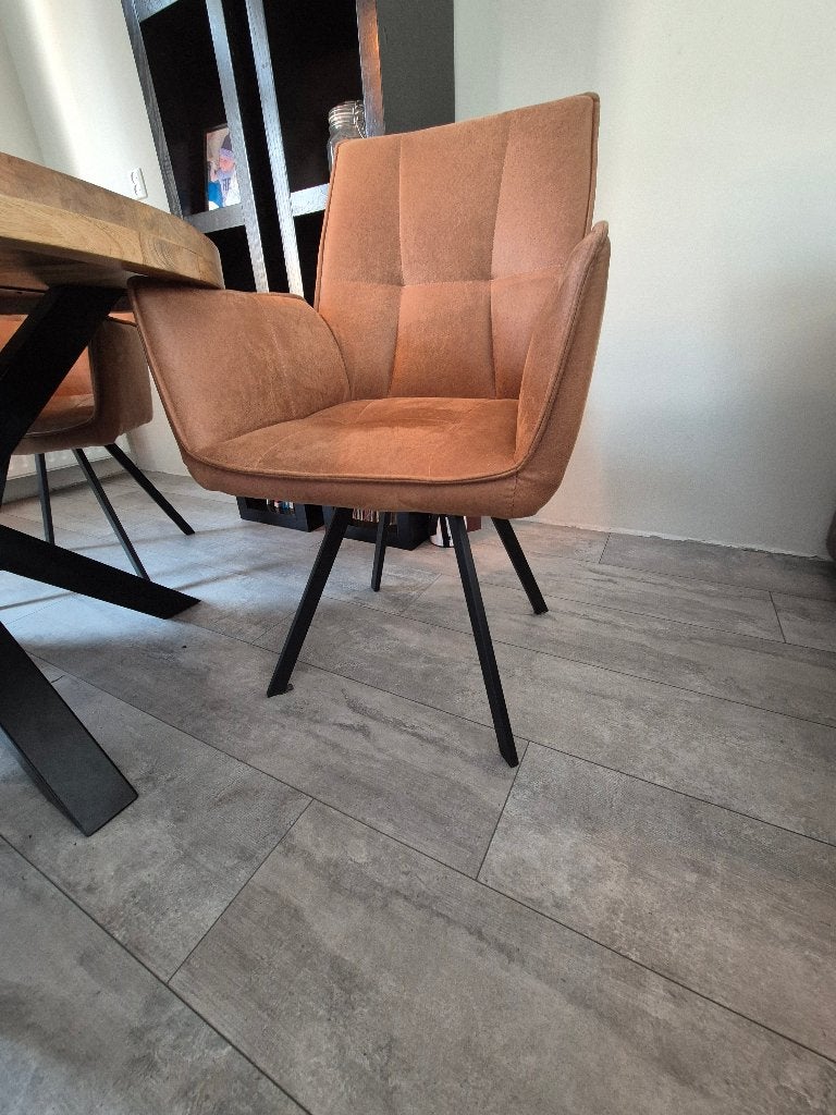 Eettafel stoelen (set van 4) - Cognac, Ophalen, Bruin, Zo goed als nieuw, Stof