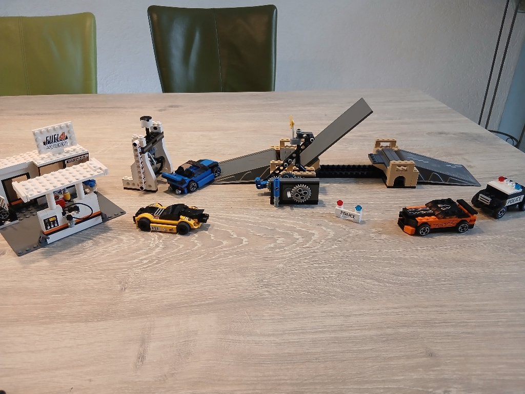 Lego 8135 Bridge Chase, Ophalen of Verzenden, Gebruikt