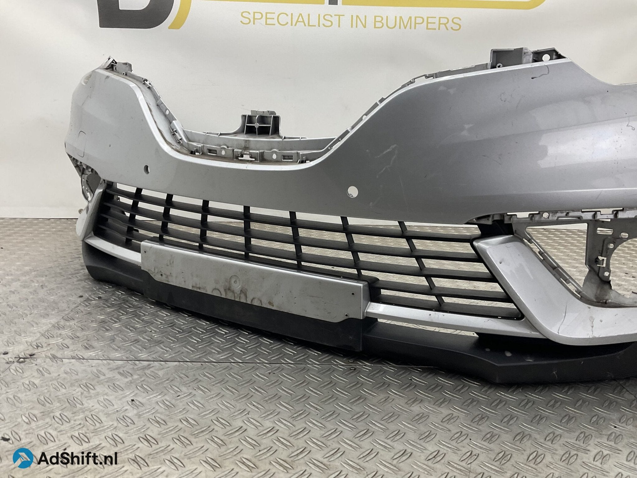 Bumper Renault Grand Scenic 4 16-22 kls pdc 620224328R Voorb, Bumper