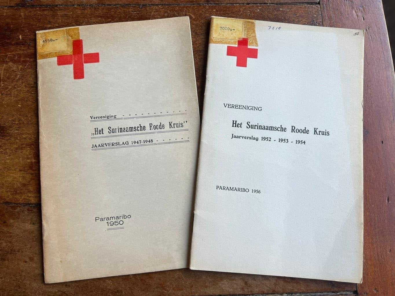Verslagen Rode Kruis Suriname inzet Indonesië medaille etc, Verzenden, Lintje, Medaille of Wings, Nederland, Landmacht