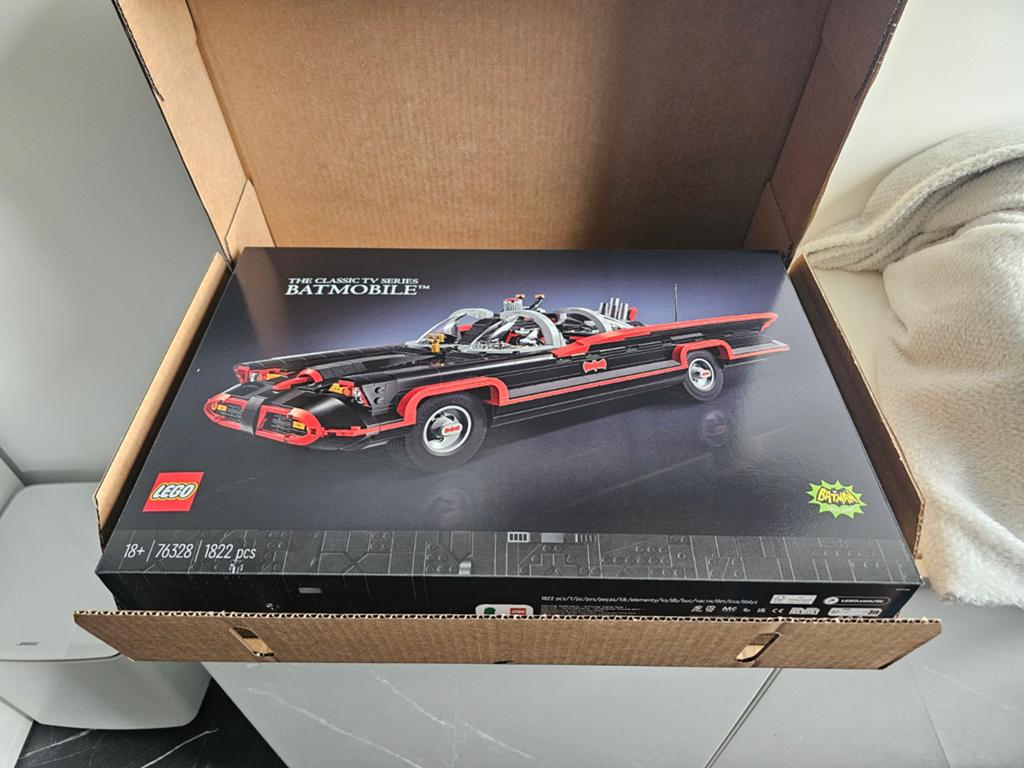 LEGO 76328 The Classic TV Series Batmobile Nieuw & Verzegeld, Overige thema's, Lego, Nieuw, Ophalen of Verzenden