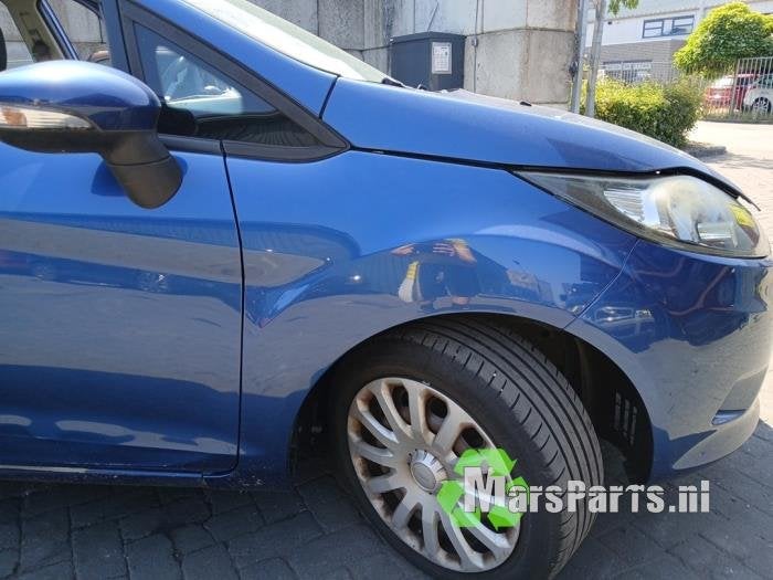 Scherm rechts-voor van een Ford Fiesta, Gebruikt, -, -, Ophalen of Verzenden