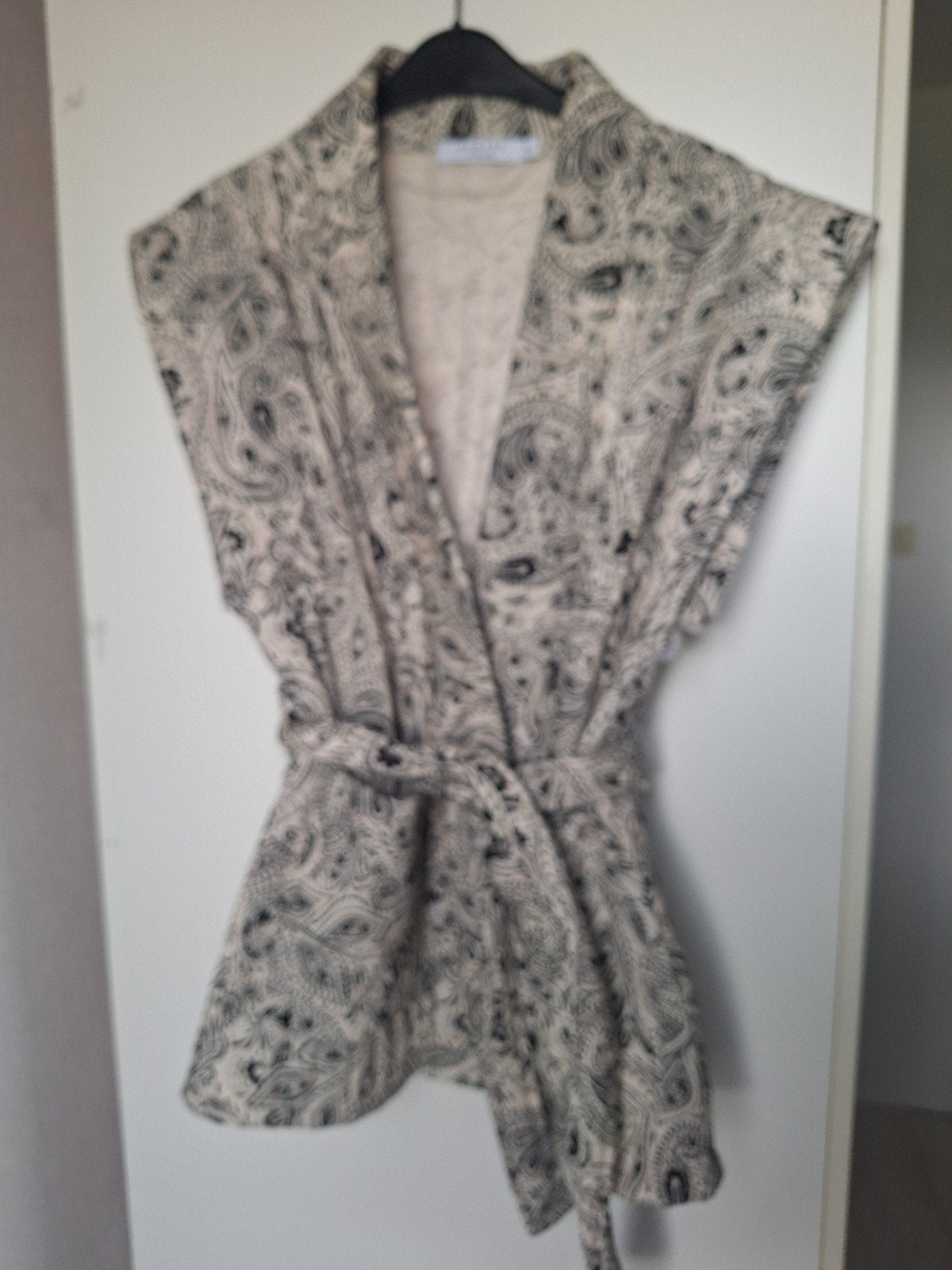 Nieuwe Costes gilet dames maat M/L, Kleding | Dames, Truien en Vesten, Maat 38/40 (M), Beige, Nieuw, Ophalen of Verzenden