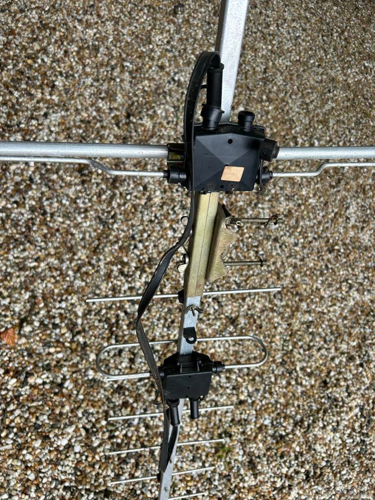 Gebruikte TV Antenne - Merk en Model Onbekend, Ophalen, Gebruikt, (Schotel)antenne, Overige merken