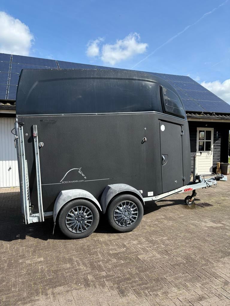 Böckman tweepaards paardentrailer, Dieren en Toebehoren, Paarden en Pony's | Trailers en Aanhangwagens, Ophalen, Gebruikt, Polyester