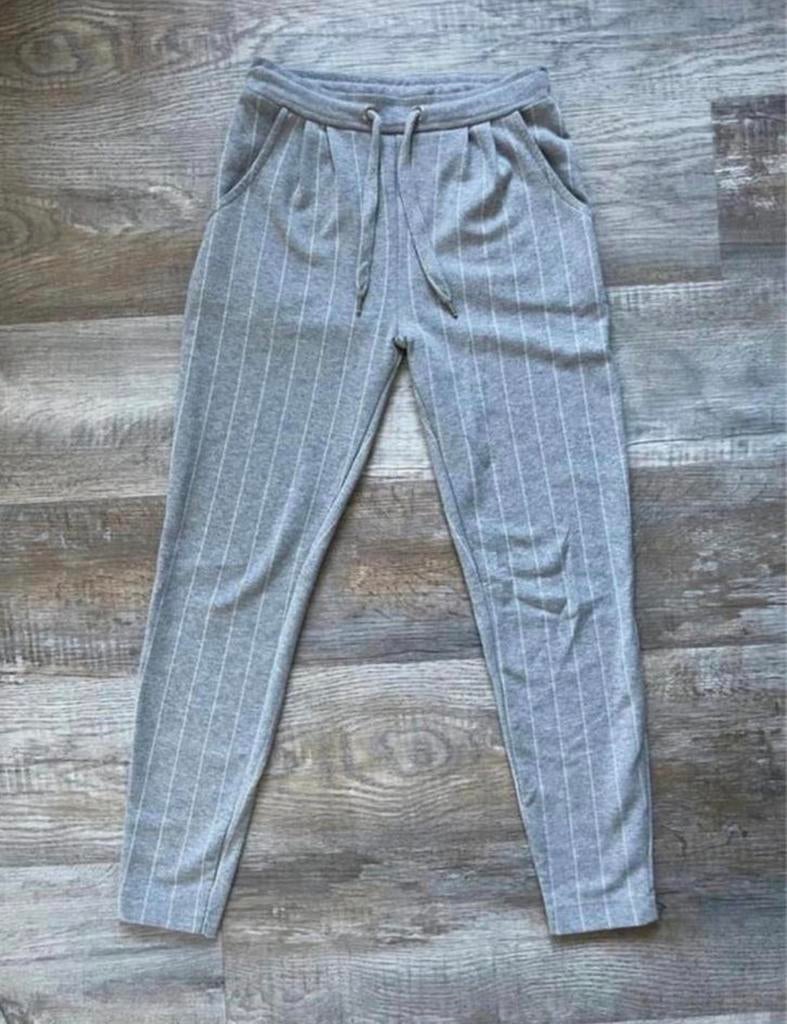 Nette joggingbroek, Kleding | Dames, Broeken en Pantalons, Ophalen of Verzenden, Zo goed als nieuw, Maat 34 (XS) of kleiner, Grijs