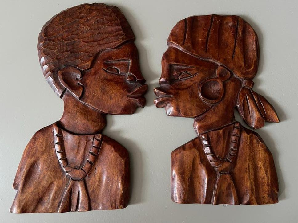 Uniek handgemaakt houtsnijwerk man vrouw, Buste, Ophalen of Verzenden, Handgemaakt, 20 - 50 cm
