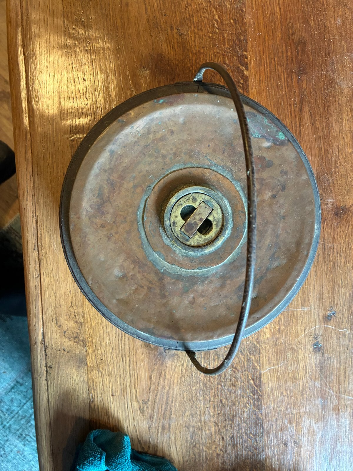 Antieke koperen en houten pot met deksel, Antiek en Kunst, Antiek | Koper en Brons, Ophalen of Verzenden, Koper