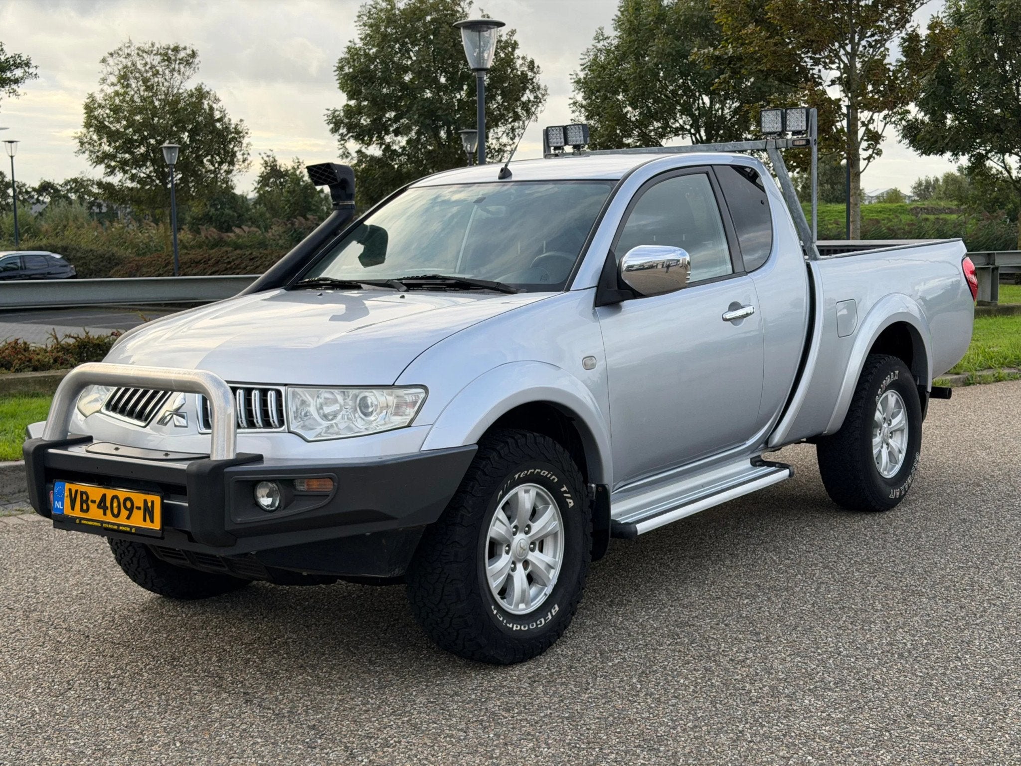 Mitsubishi L200 2.5DI-D 4x4 Airco Trekhaak 116000KM, Auto's, Euro 5, 136 pk, Gebruikt, 4 cilinders