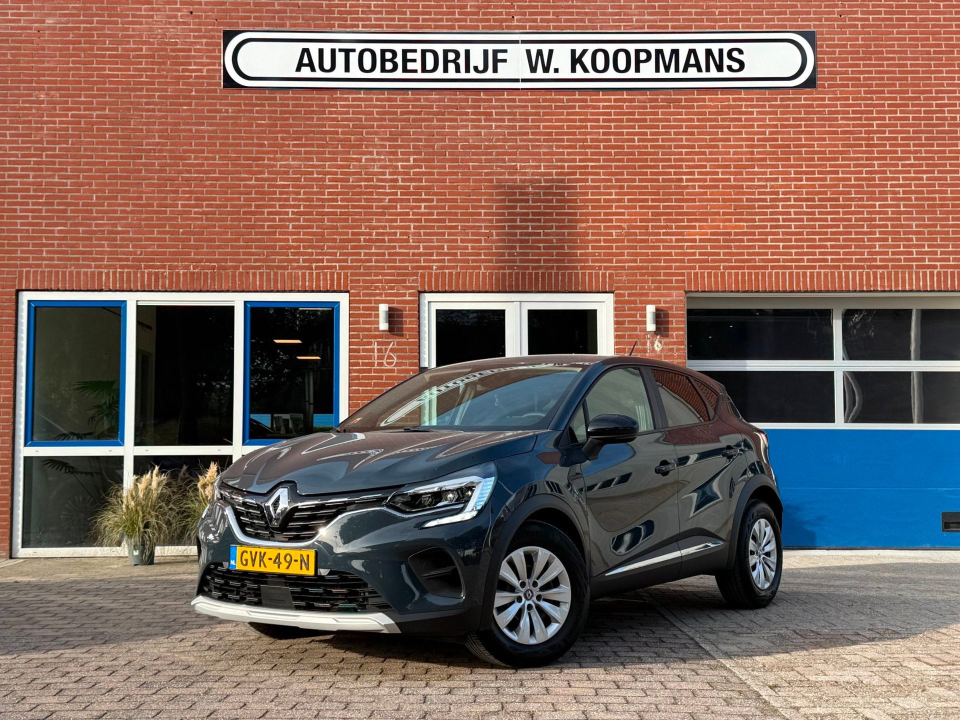 Foto 2 van Renault CAPTUR 1.3 TCe 130 Zen Automaat