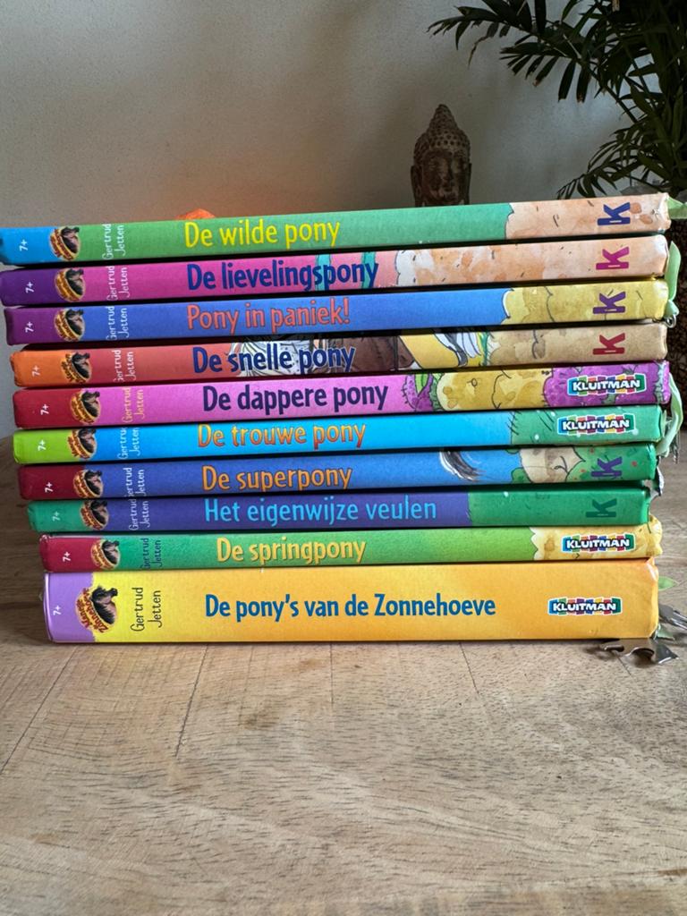 10 boeken Pony’s van de Zonnehoeve - 4 gesigneerd- G Jetten, Ophalen of Verzenden, Gelezen, Fictie algemeen