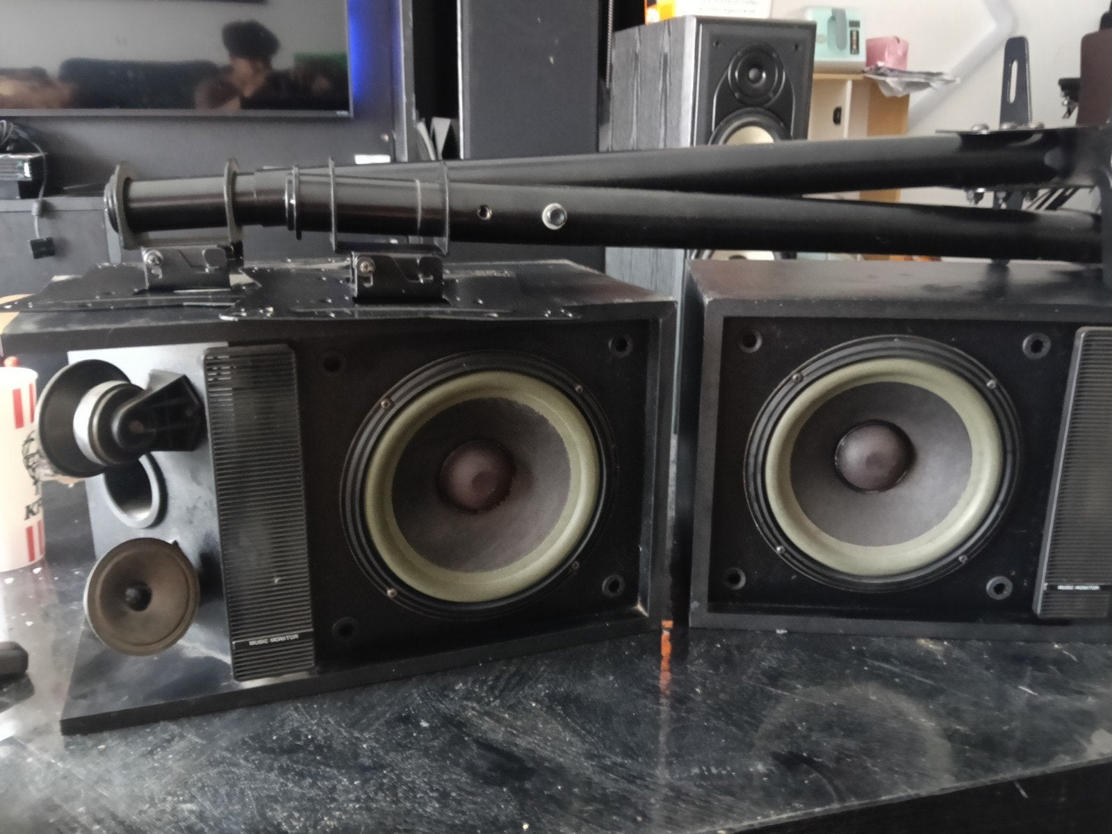 bose 301 speakers. met statieven uit het plafond, Ophalen, Zo goed als nieuw, Bose