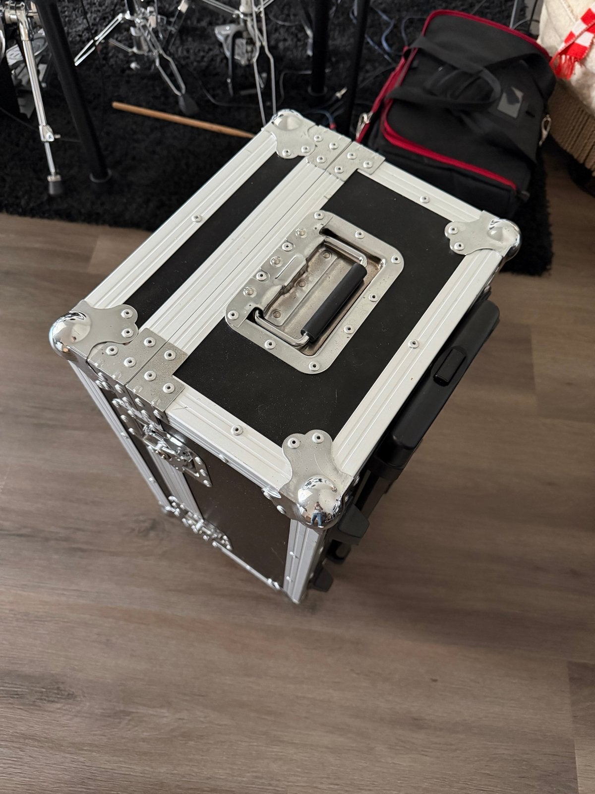 Flightcase met wielen - Ideaal voor apparatuur, Ophalen, Gebruikt, Overige instrumenten, Flightcase